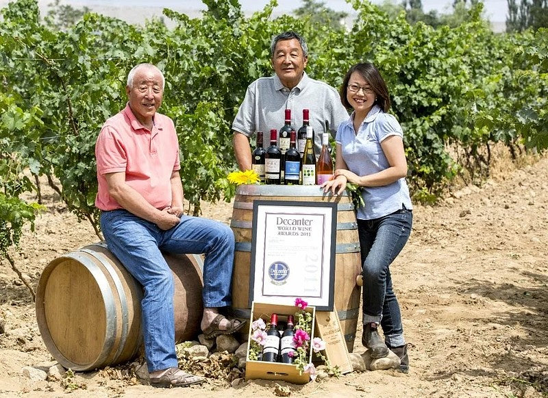 Jia Bei Lan Chardonnay, Helan Qingxue Vineyard 加貝蘭霞多麗白葡萄酒 2021