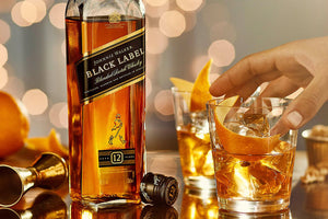 Johnnie Walker Black Label with Miniature Set (Double Black and Gold Label Reserve)